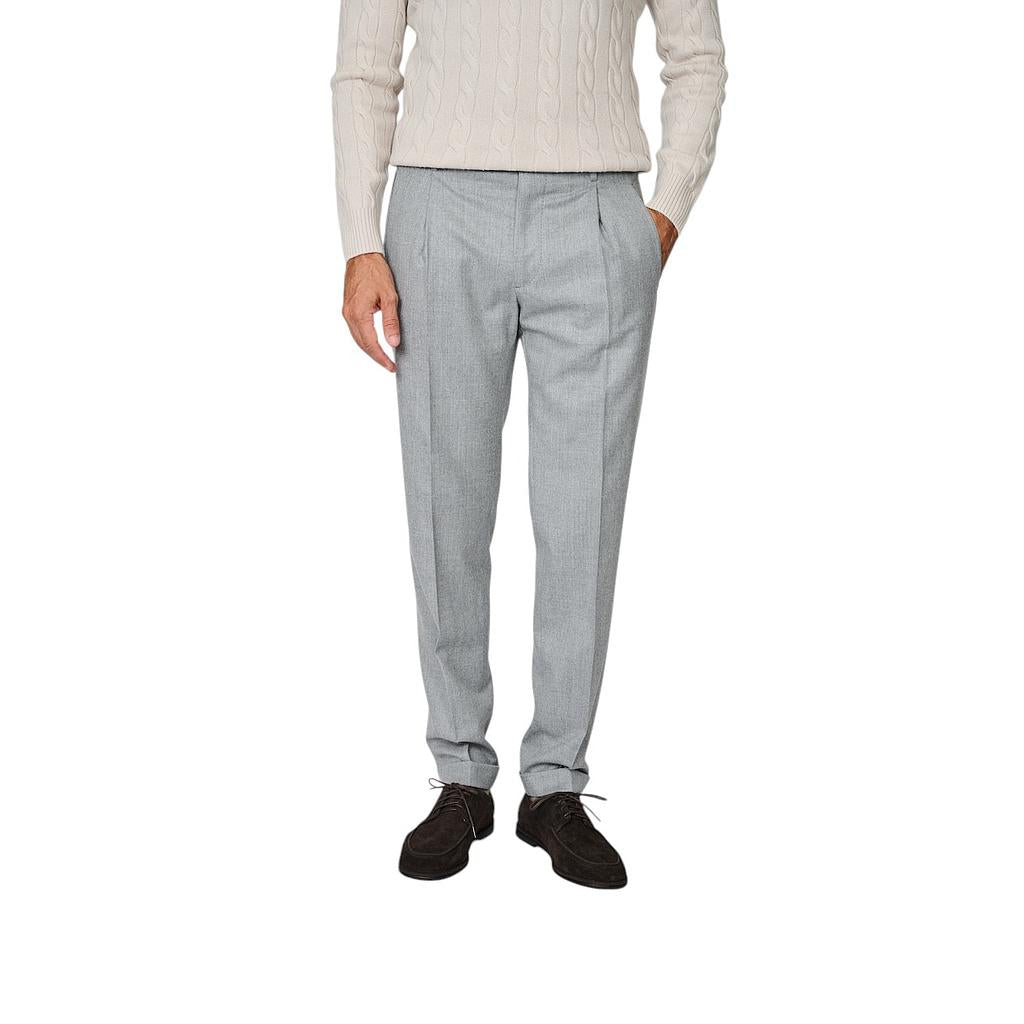 pantalon-berwich-pour-homme-gris-coupe-contemporaine-en-flanelle